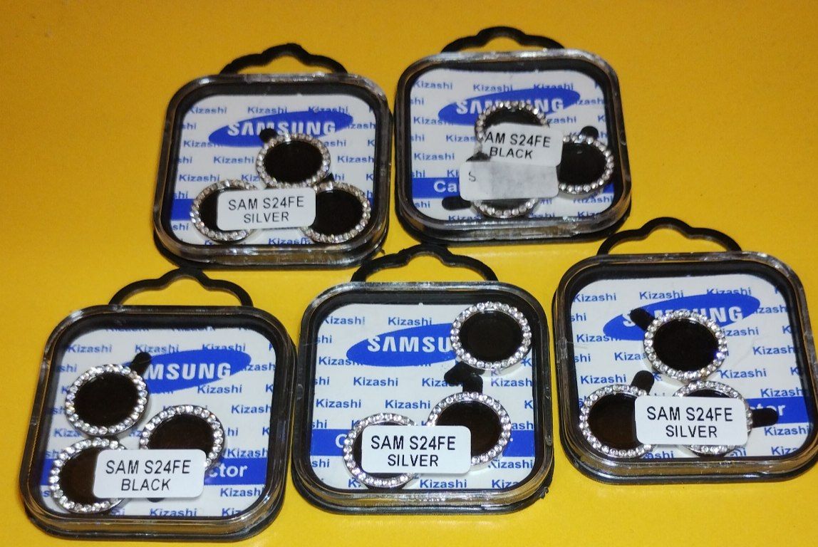گلس دوربین نگین دار s24 fe