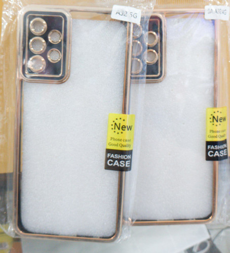 قاب دور طلایی