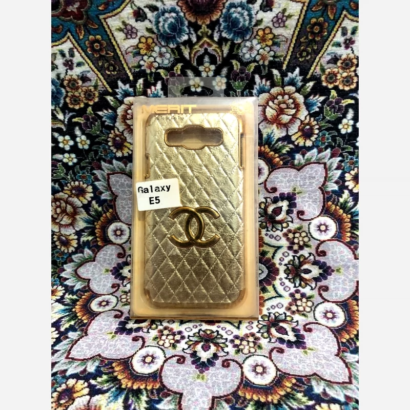 قاب SAMSUNG E5 نه