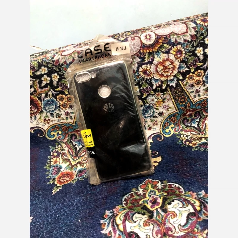 قاب Y9 2018
