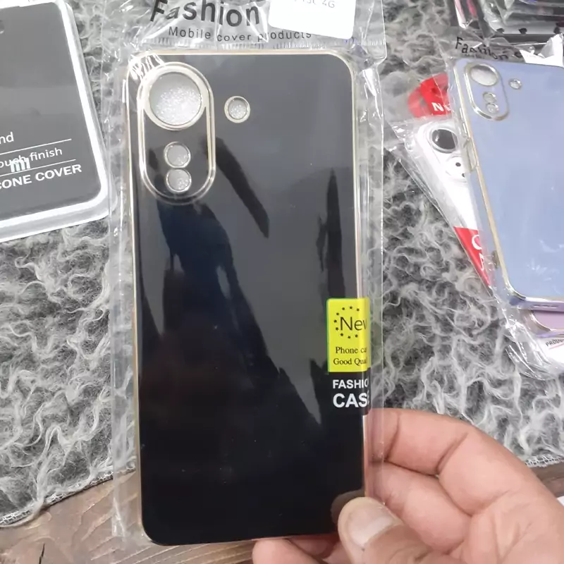 قاب REDMI 13C POCO C65 چهار