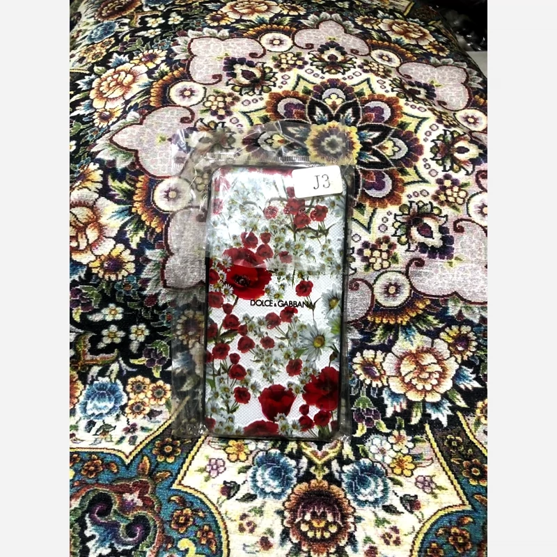 قاب J3 نه