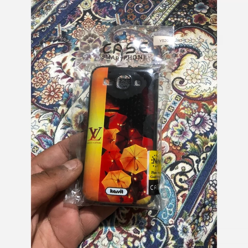 قاب Y520 بیست و پنج