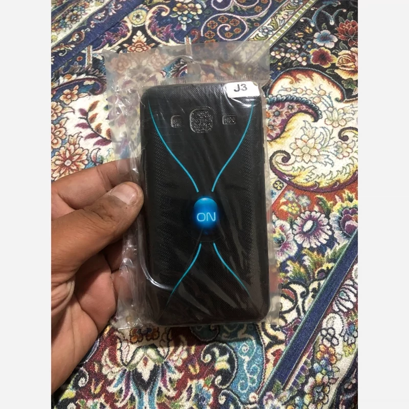 قاب J3 یک