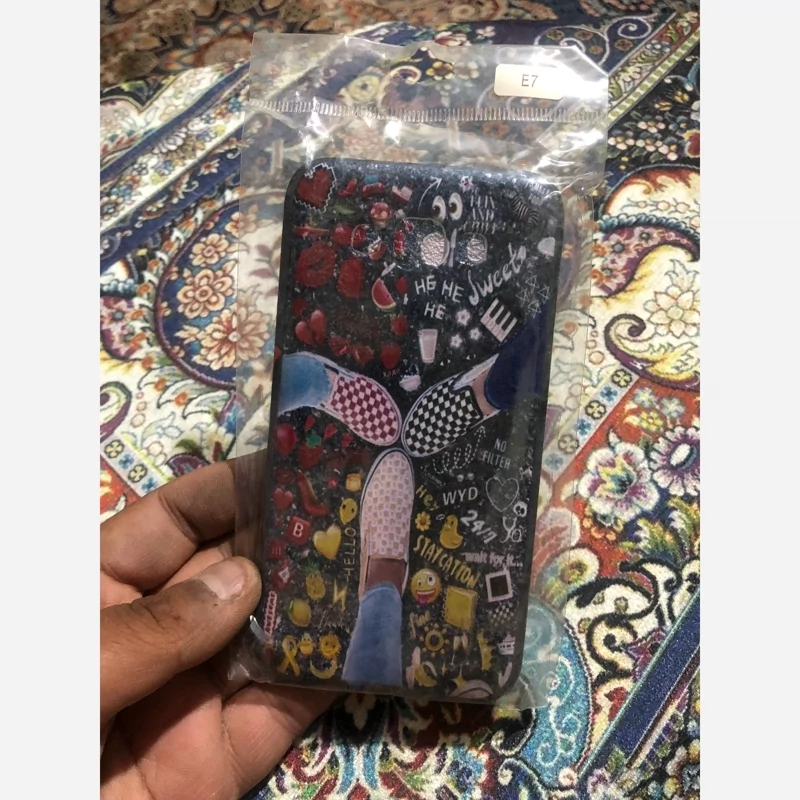قاب E7 یک