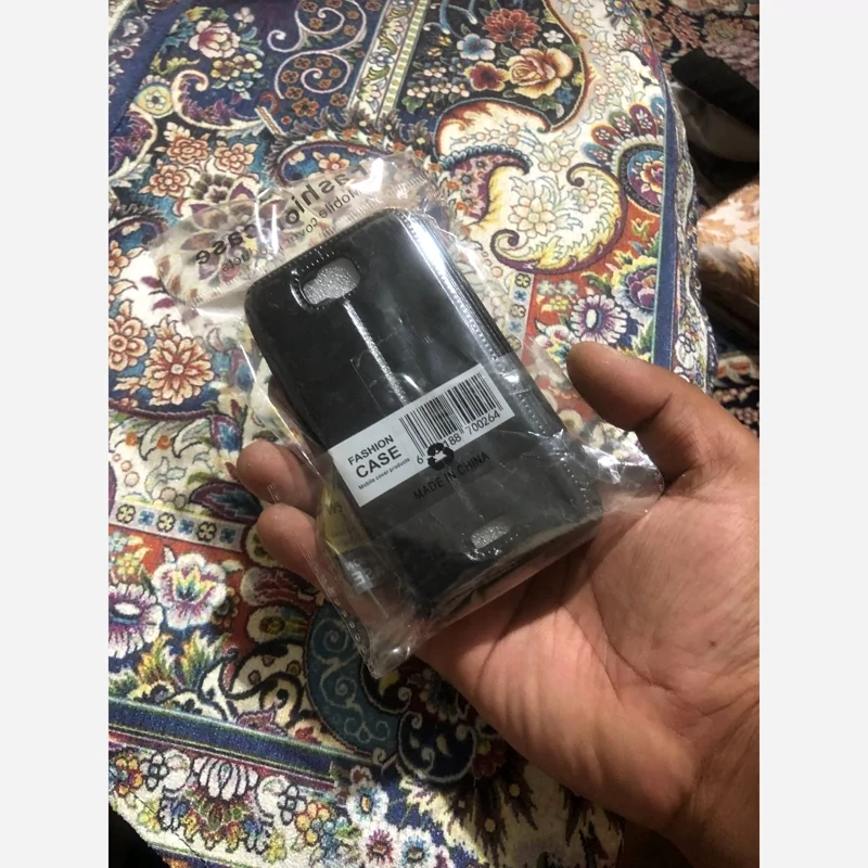 قاب Y560 سه