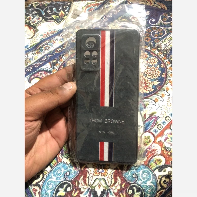 قاب NOTE 11 بیست و سه