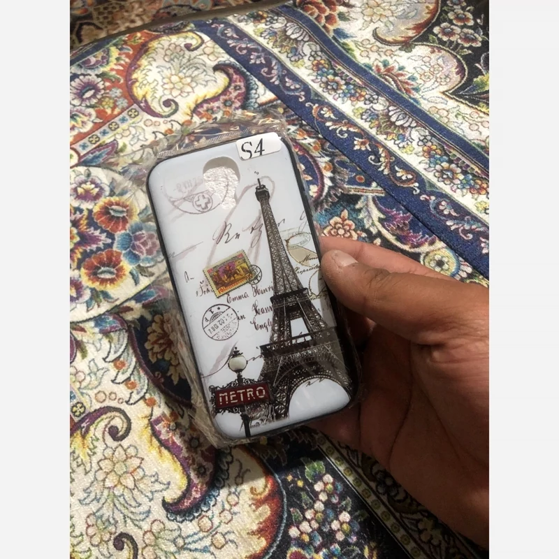 قاب S4 سی و نه