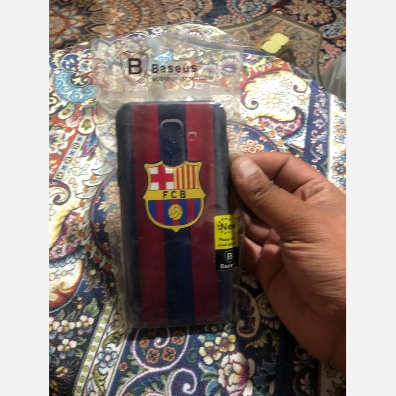 قاب A8 2018 سه